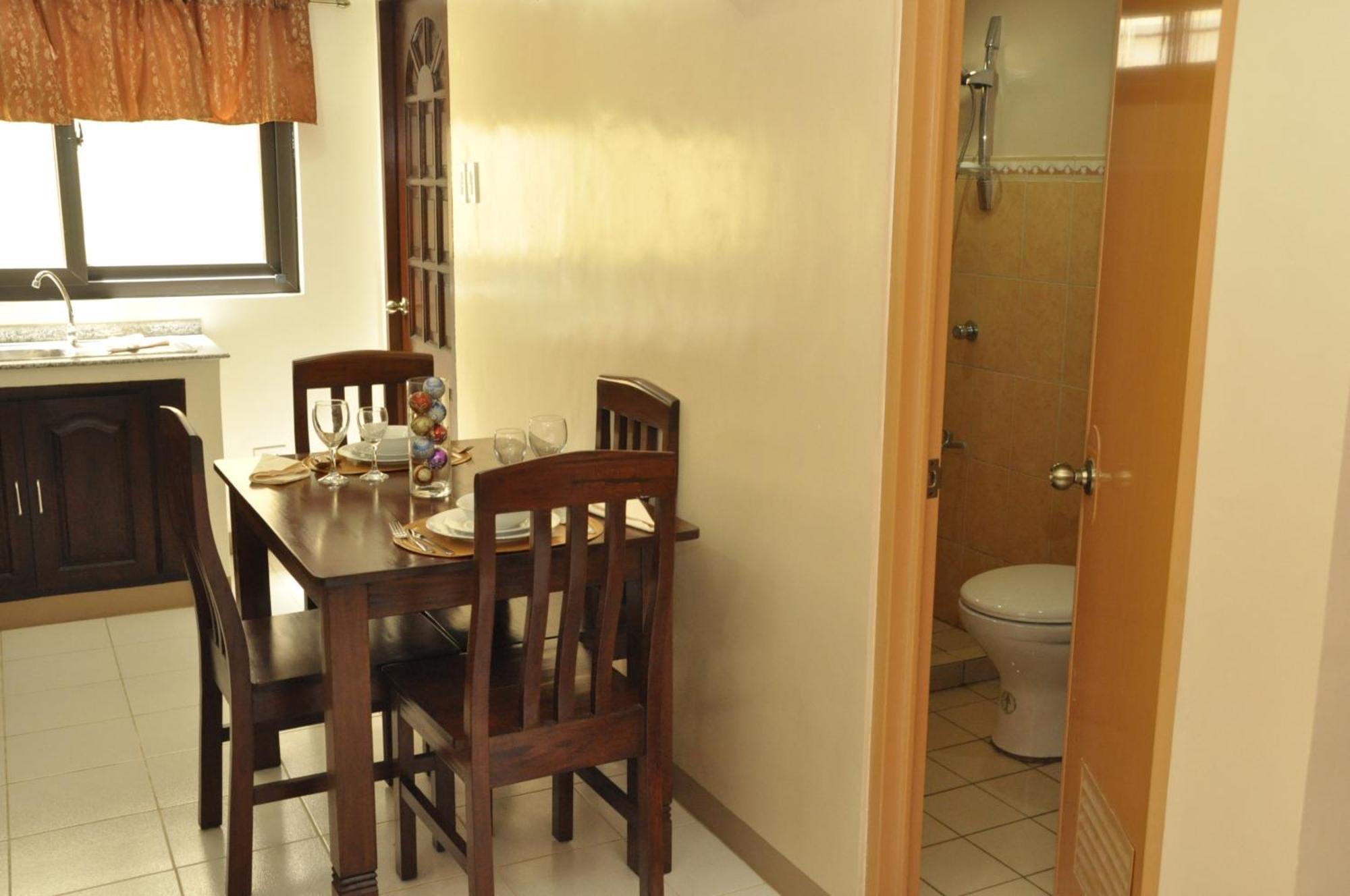 Pal-Watson Apartments Lapu-Lapu City Zimmer foto
