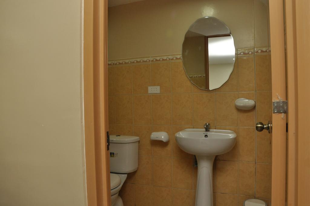 Pal-Watson Apartments Lapu-Lapu City Zimmer foto