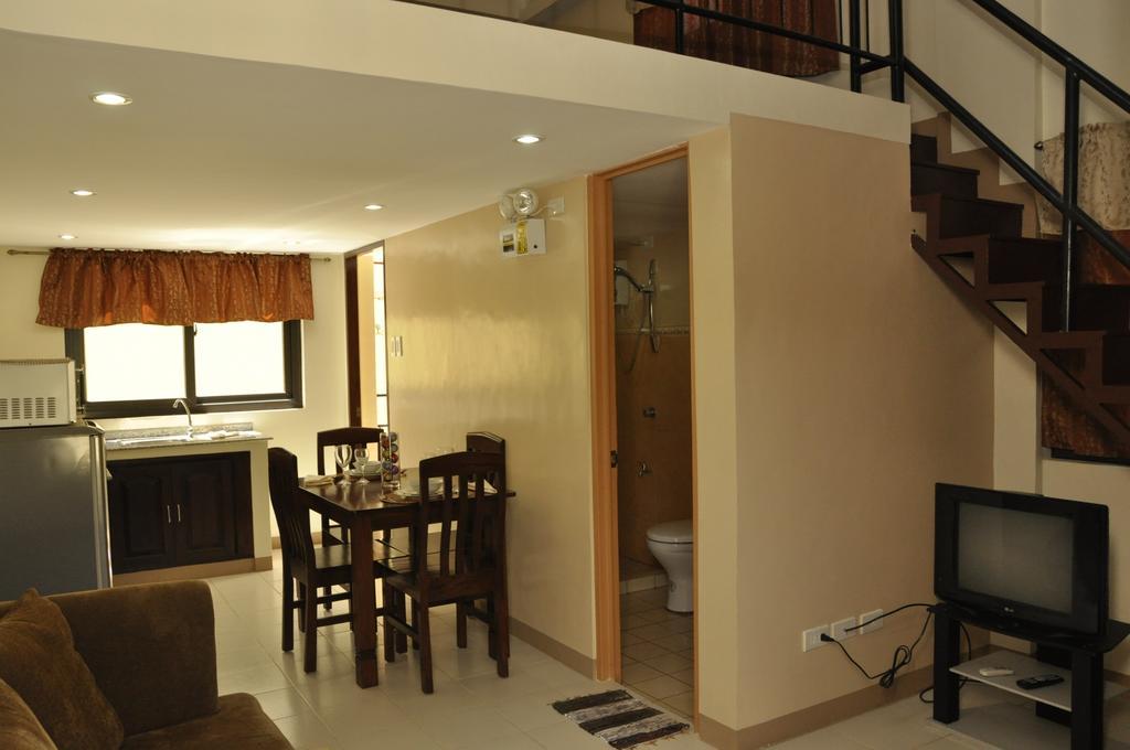 Pal-Watson Apartments Lapu-Lapu City Zimmer foto